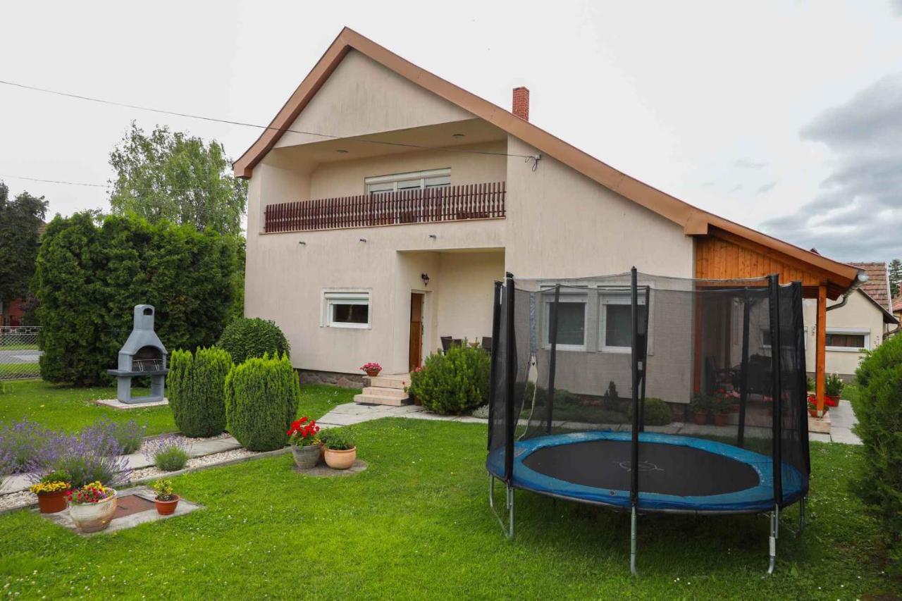 Holiday Home In Balatonkeresztur 19455 Экстерьер фото